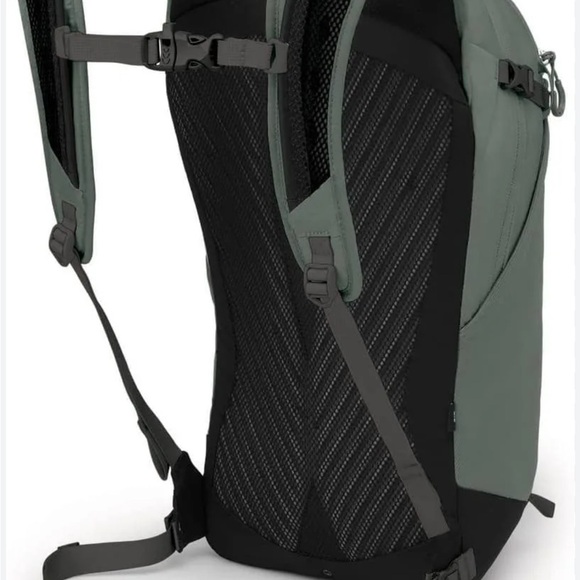 Osprey Sportlite 15- new with tags - Picture 8 of 9